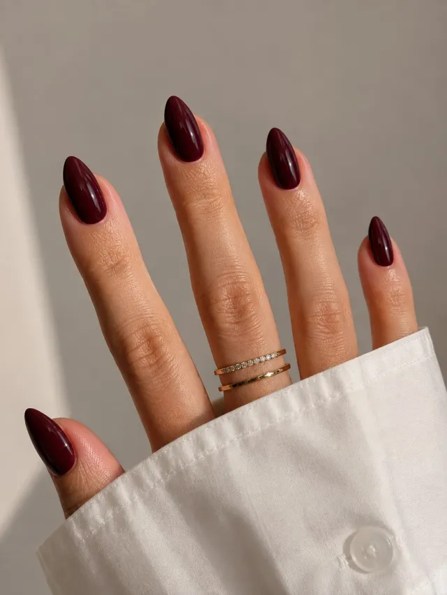 Velvet Wine - Short Almond